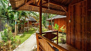 Camotes hidden huts-rooms-bar-restaurant