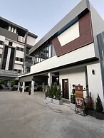 A&J Kampot Boutique