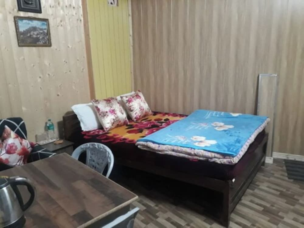 Goroomgo Smriya Homestay Darjeeling
