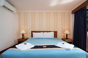 Patong Central Residence & Apartment