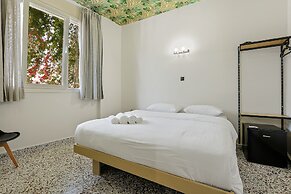7ATHENS