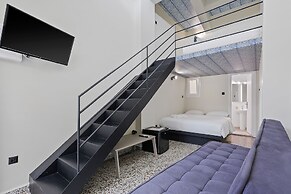 7ATHENS