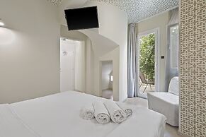 7ATHENS