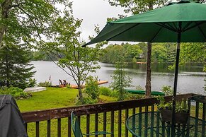 Bear Essentials Lakefront Hideaway