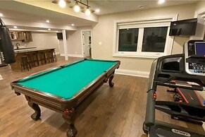Chemong Lake Cottage w Private Boat Launch