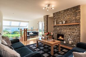 A Split-level Spacious Home With sea Mountain Views
