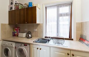 Large House With Adjoining Cottage Close to Waterville