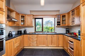 2 Bedroomed Home Just Steps From Kenmare Town
