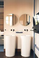 Heart Hotel
