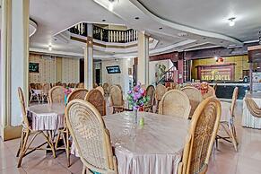 OYO 92551 Netra Hotel