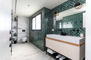 De Sheinkin Suites