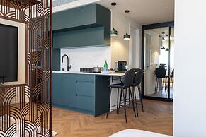 De Sheinkin Suites