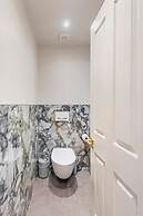 Marble Arch Suites