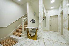 Marble Arch Suites