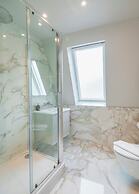 Marble Arch Suites