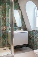 Marble Arch Suites