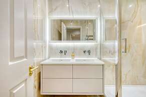 Marble Arch Suites