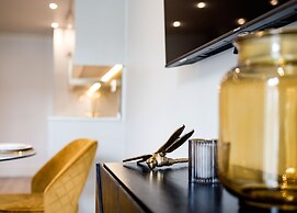 Marble Arch Suites