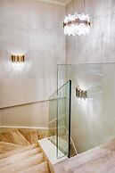 Marble Arch Suites