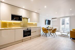 Marble Arch Suites