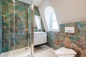 Marble Arch Suites