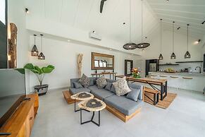 Villa Isyan - 3BR Villa in Canggu