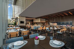 Crowne Plaza Jiangmen Binjiang by IHG