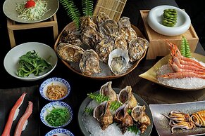 Crowne Plaza Jiangmen Binjiang by IHG