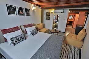 Riad Moulay Driss et GiacomoOpens
