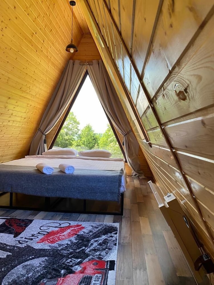 Casutele din Poienita Chalet