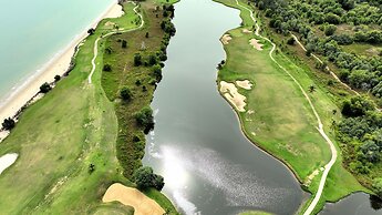 Artitaya Borneo Golf Resort
