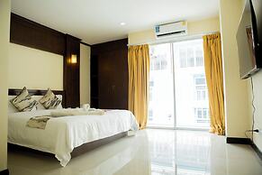 Blue Skyline Hotel