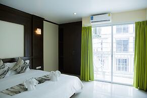Blue Skyline Hotel