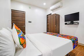 Fabhotel Lotus I