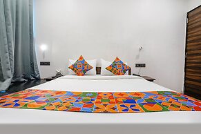 Fabhotel Lotus I