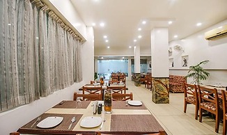 Fabhotel Silver Inn I