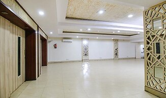 Fabhotel Silver Inn I