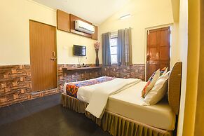 FabHotel Royal Baga Residency
