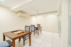 Fabhotel Prime Am Suites