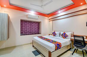 Fabhotel The Lily