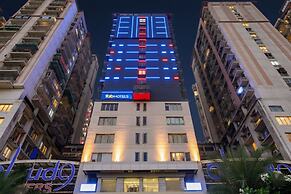 Fabhotel Prime Cloud 9