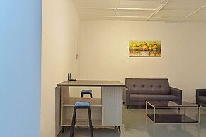 Hotel O S Homestay