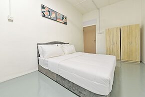 Hotel O S Homestay