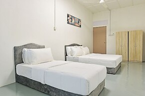 Hotel O S Homestay