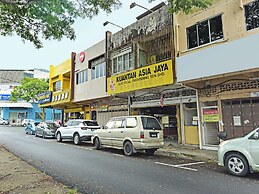 Hotel O S Homestay