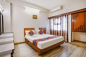 Fabhotel Shree Maya