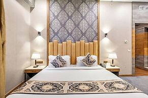 Primeland Hotel