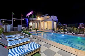 Primeland Hotel