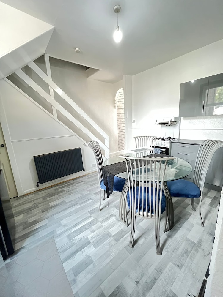 Beautiful 4-bed House in Ramsgate
