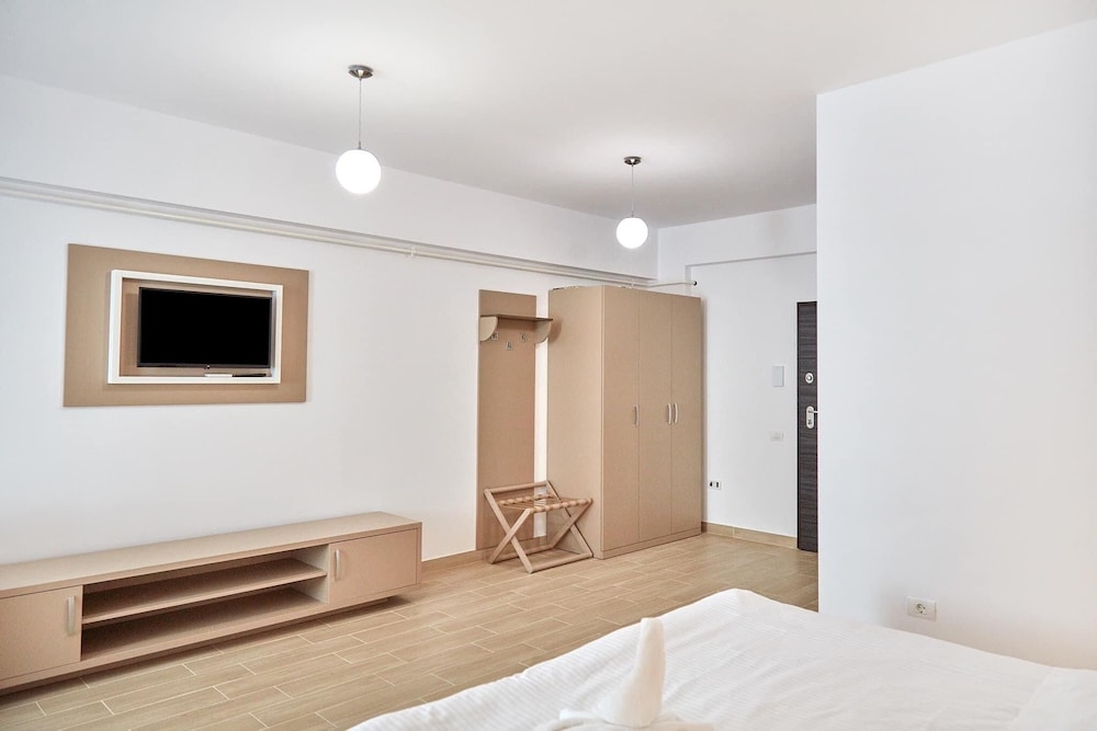 EXCELSIOR APARTAMENTS 2